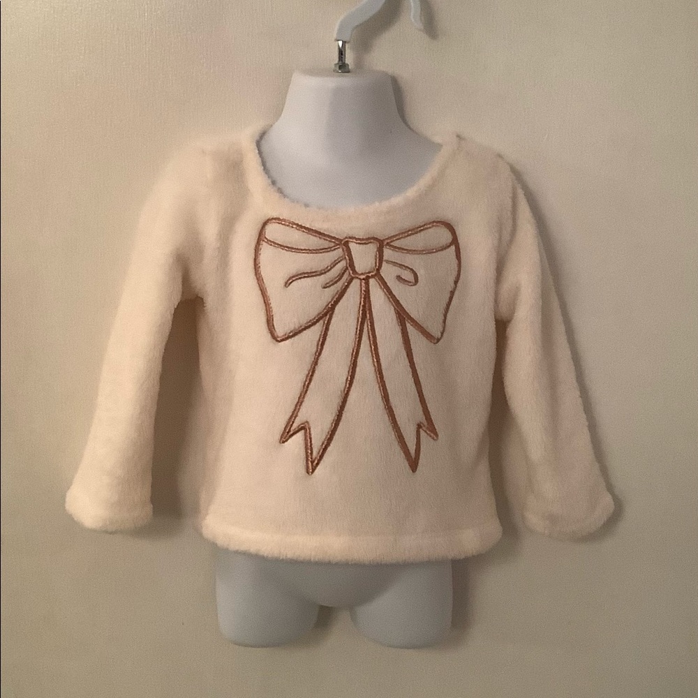 Kidtopia fleece top. Size 24 M